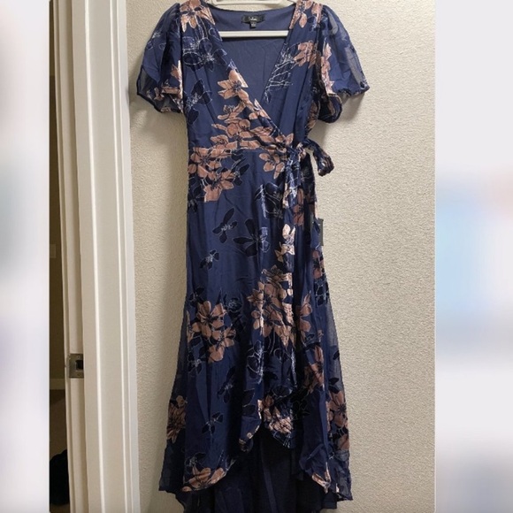 Lulus - Navy Velvet Floral Midi/Maxi "Bistro" Wrap Dress - Picture 3 of 5